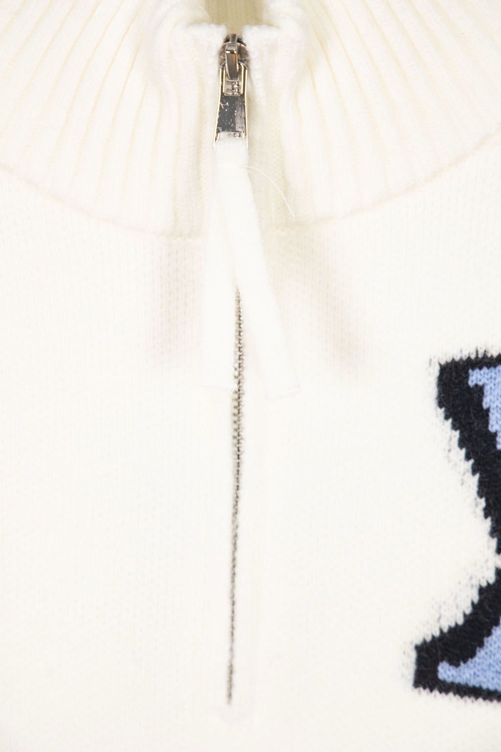 Retro atmosphere round neck autumn and winter loose and lazy feeling thick unisex sweater P205-White