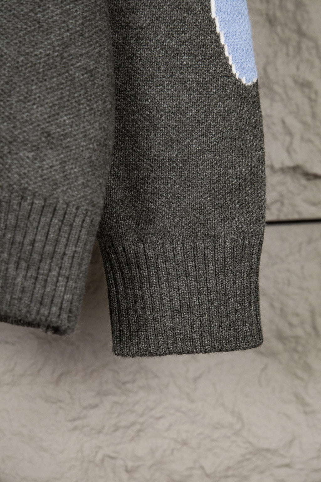 Retro atmosphere round neck autumn and winter loose and lazy feeling thick unisex sweater P205-Grey