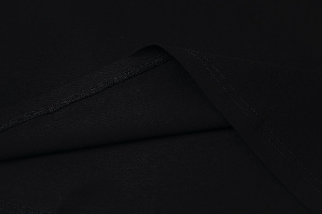 Rivet inlaid with concave silicone reflective T-shirt